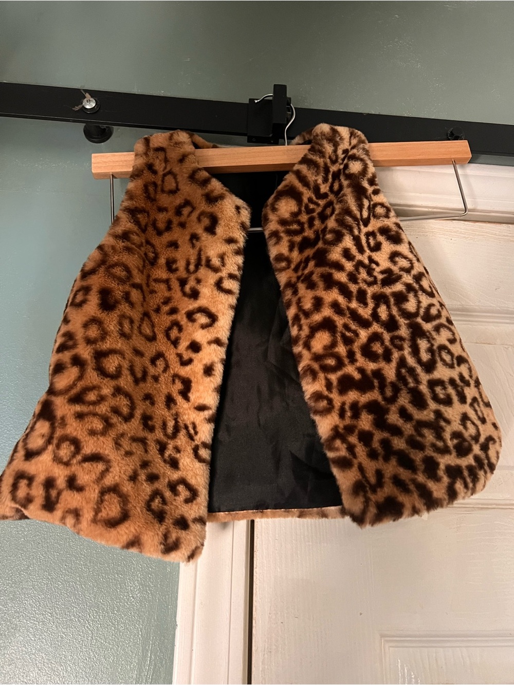 ASOS Girls Faux Fur Leopard Print Vest - Tan & Black